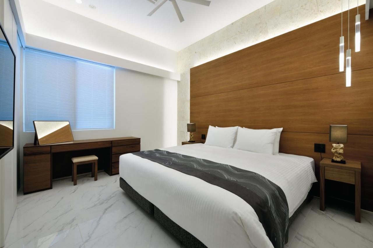 Villa Valiosa On The Beach 온나 외부 사진