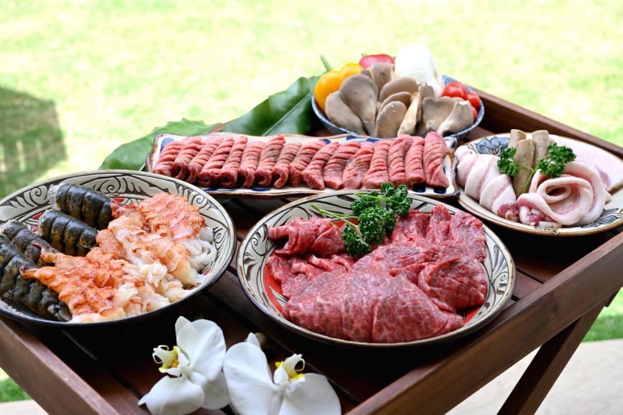 Villa Valiosa On The Beach 온나 외부 사진