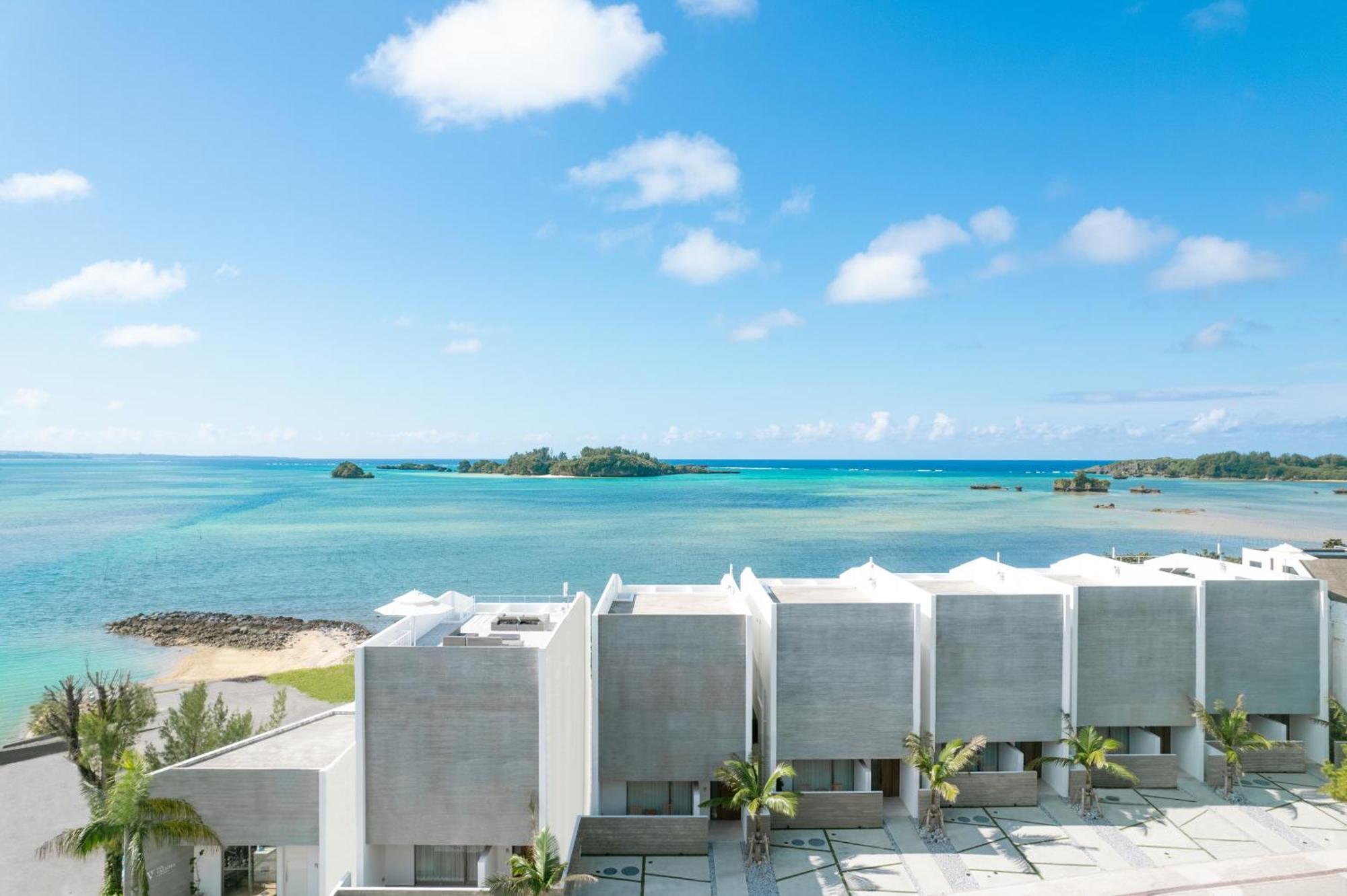 Villa Valiosa On The Beach 온나 외부 사진