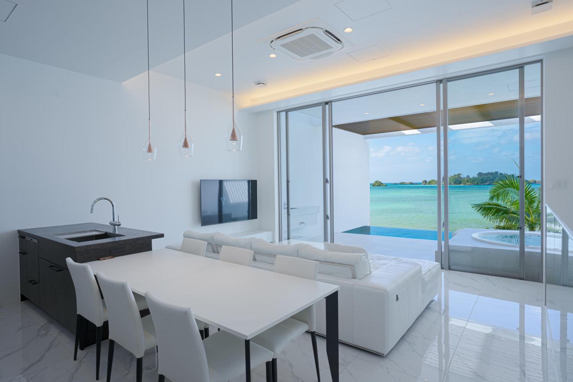 Villa Valiosa On The Beach 온나 외부 사진